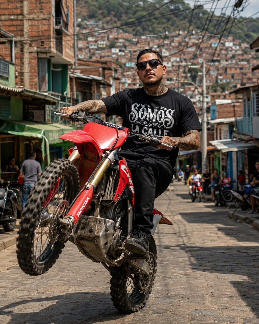 T shirt over size Medellin front  black  SOMOS LA CALLE